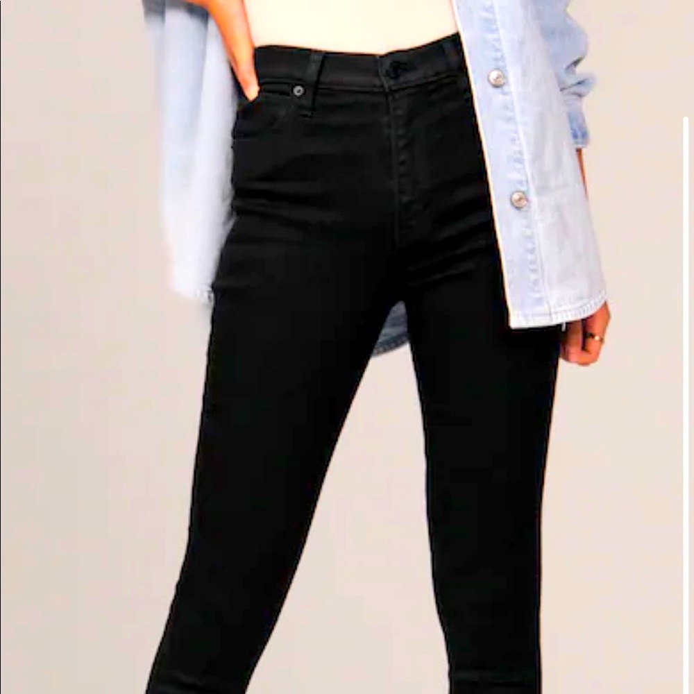 Abercrombie & Fitch Ultra High Rise Jean Legging